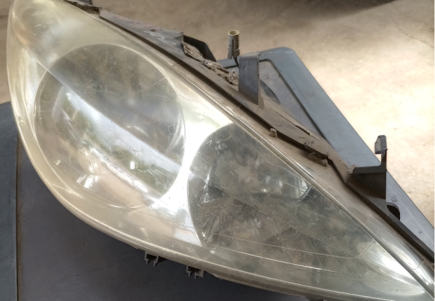 Phare AVD Peugeot 307