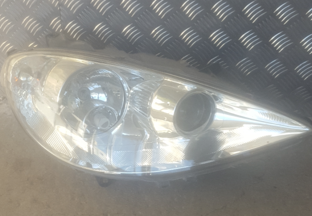 Phare droit Peugeot 807