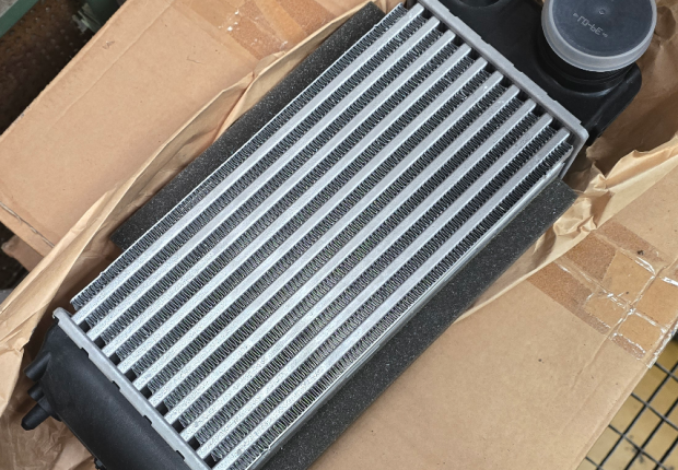 1574923 Intercooler Ford OEM