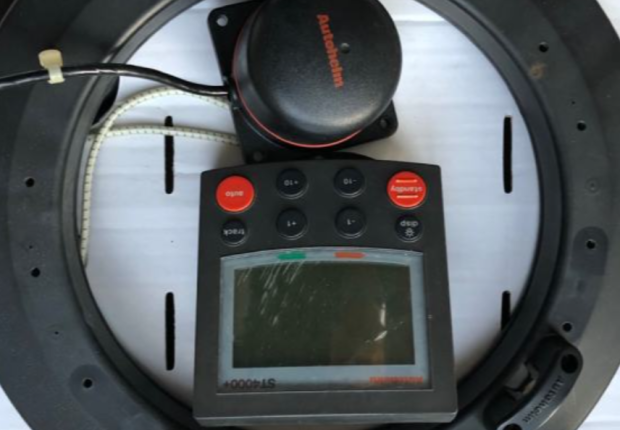 PILOTE AUTOMATIQIE RAYMARINE AUTOHELM ST4000+