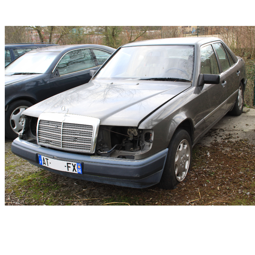 Vends toutes pièces Mercedes W124 classe E, phase 1,2 et 3