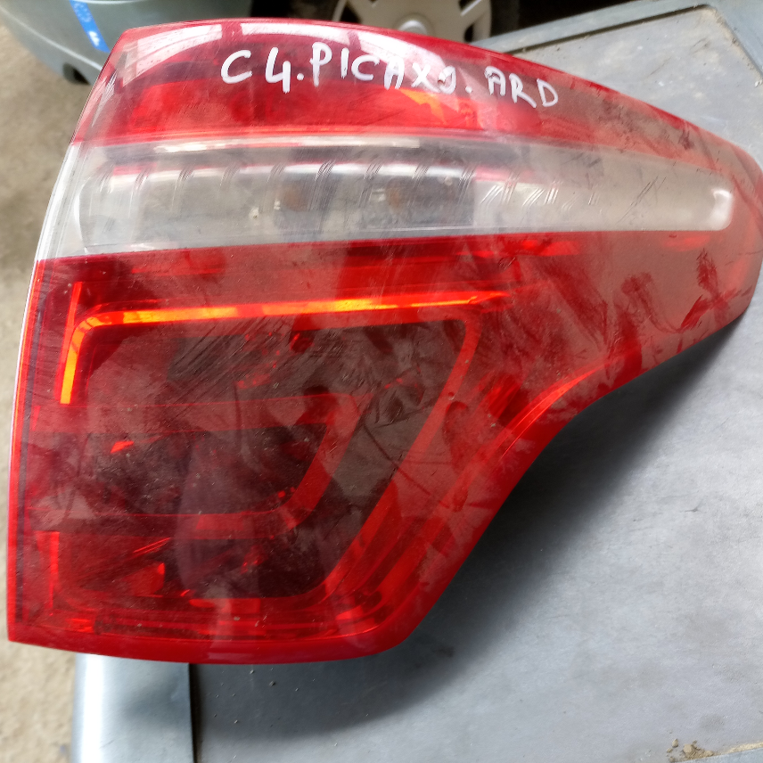 Feu ARD pour C4 Citroën picasso 