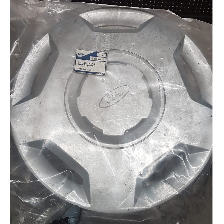 1140164 Enjoliveur 14