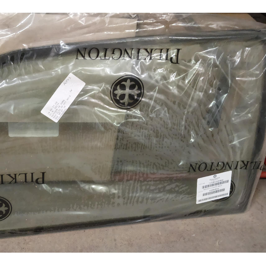 7232RGNH3RQ CUSTOD ARRIERE DROITE RENAULT CLIO 3P HAY 90-9